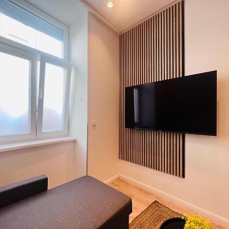 Zeus Design Apartment Schlosspark Schoenbrunn ウィーン エクステリア 写真