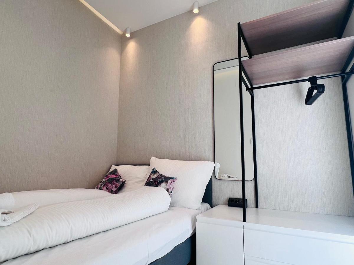 Zeus Design Apartment Schlosspark Schoenbrunn ウィーン エクステリア 写真