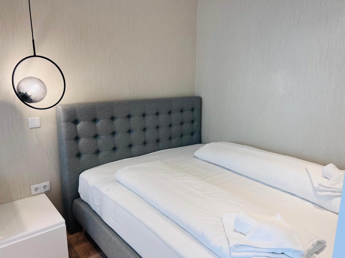 Zeus Design Apartment Schlosspark Schoenbrunn ウィーン エクステリア 写真